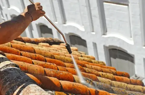 Nettoyage de toitures - Grand'Combe-Châteleu